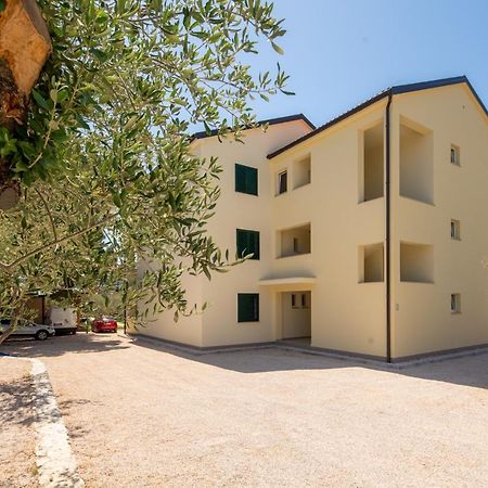 Apartmani Mara ปาโกชตาเน ภายนอก รูปภาพ