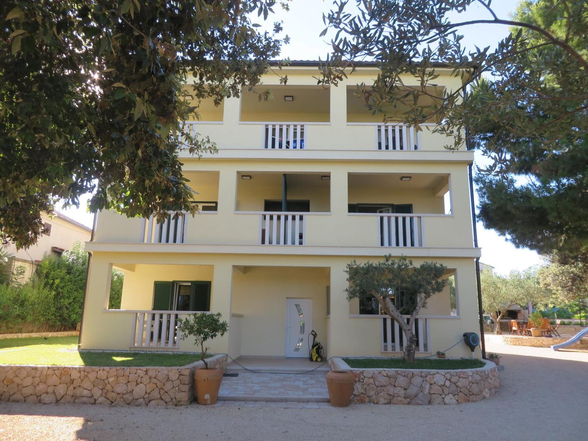 Apartmani Mara ปาโกชตาเน ภายนอก รูปภาพ